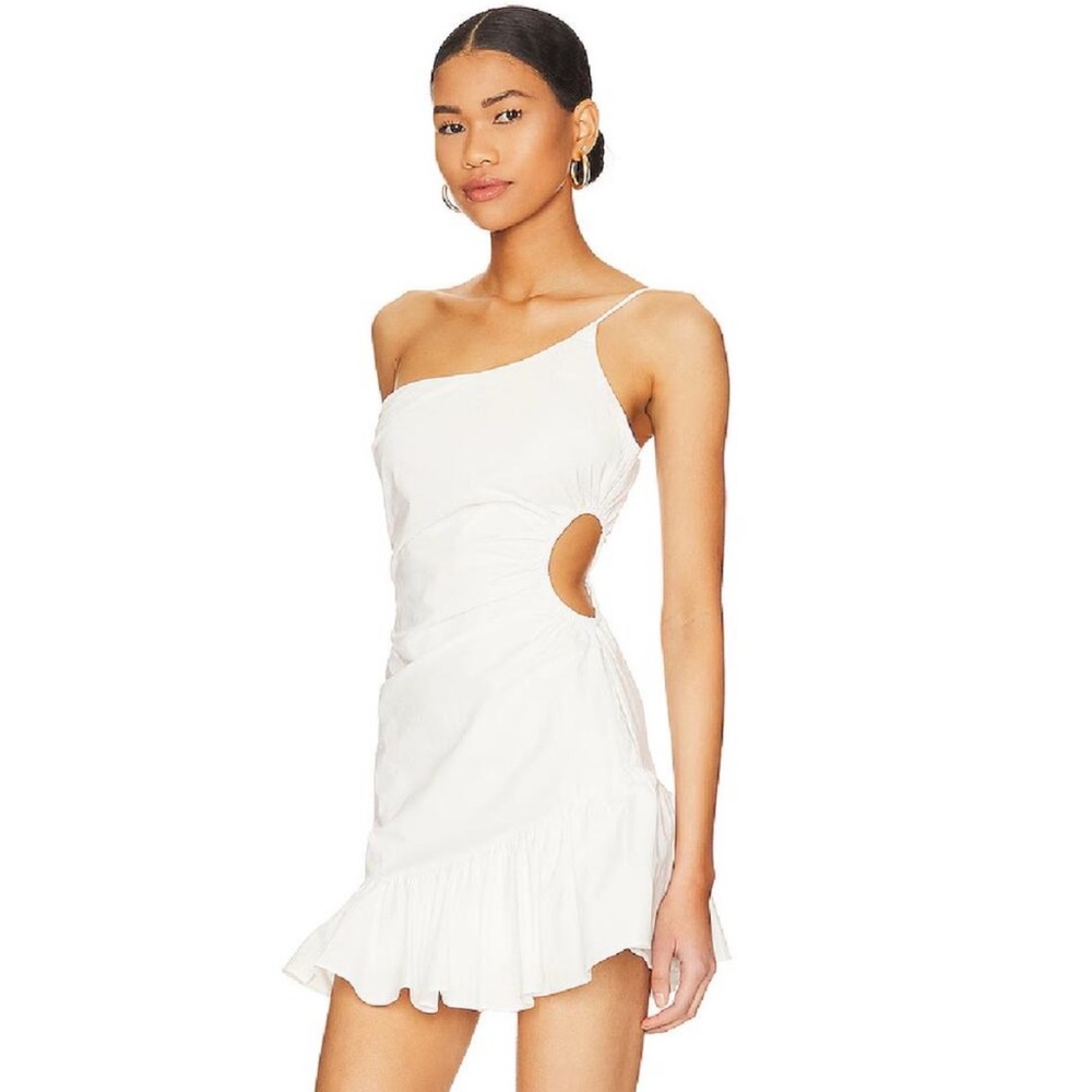 Elegant White One-Shoulder Dress